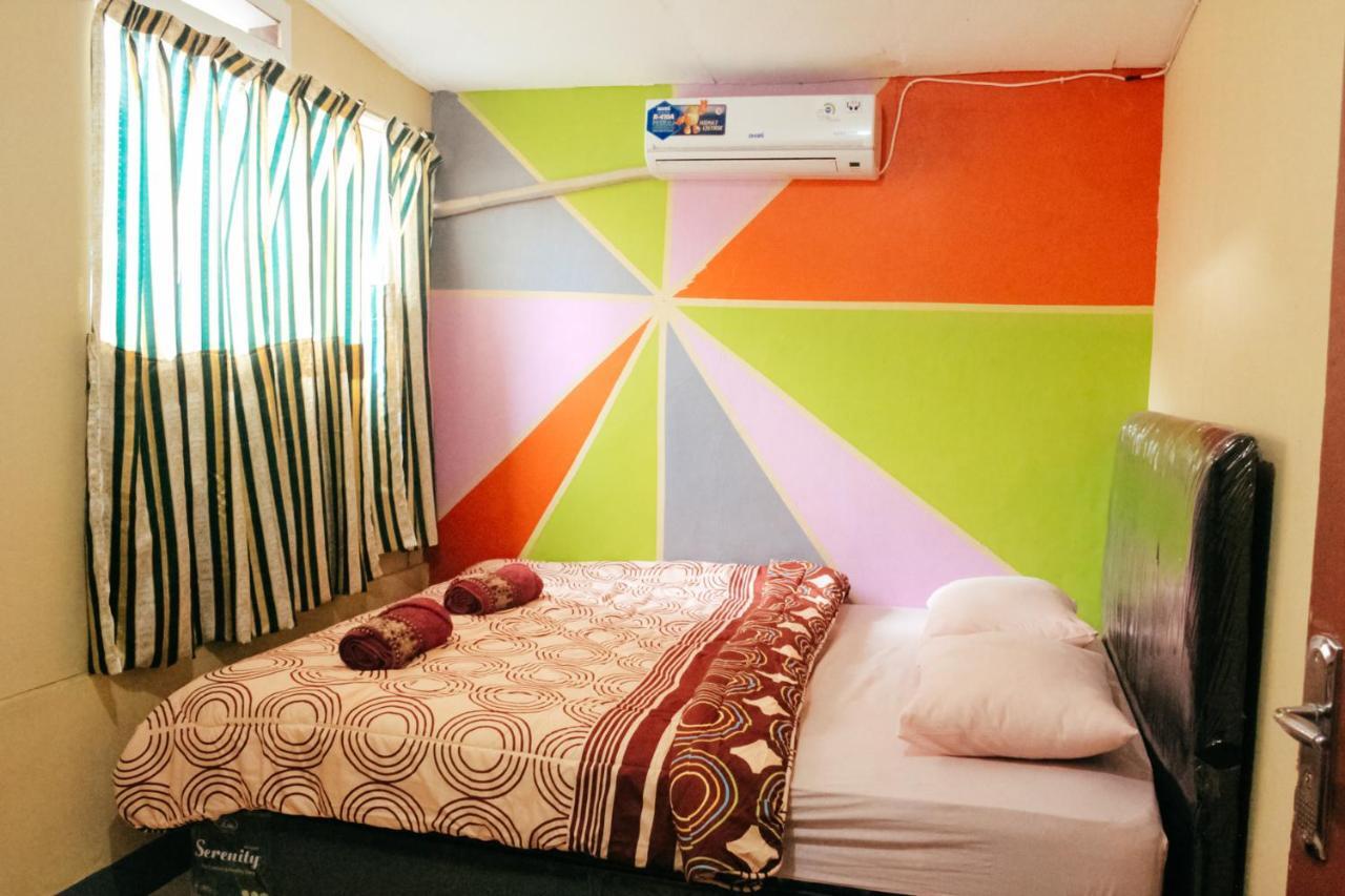 Simplycity Hostel Syariah バンドゥン エクステリア 写真