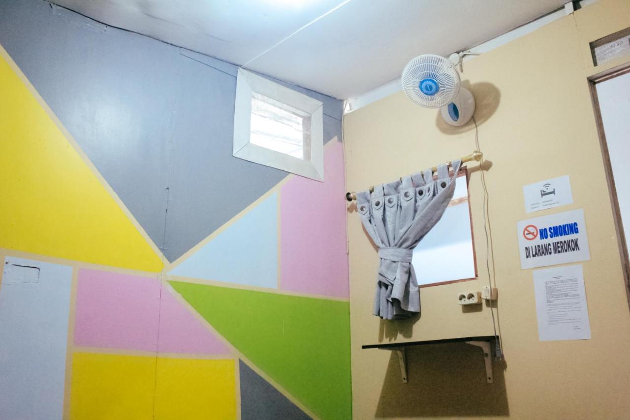 Simplycity Hostel Syariah バンドゥン エクステリア 写真